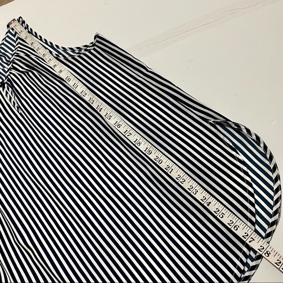 Navy White Stripe Sleeveless Blouse Top Medium Basic Layering Classic - Picture 11 of 11